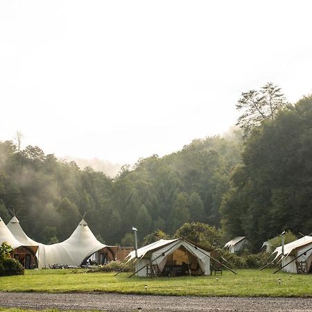 Under Canvas Great Smoky Mountains Hotel Pigeon Forge Exterior foto